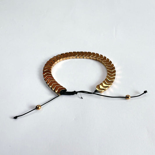 GOLDEN ARROW ADJUSTABLE BRACELET