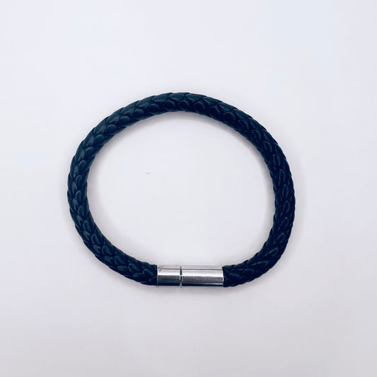 BLACK BRAIDED LEATHER BRACELET